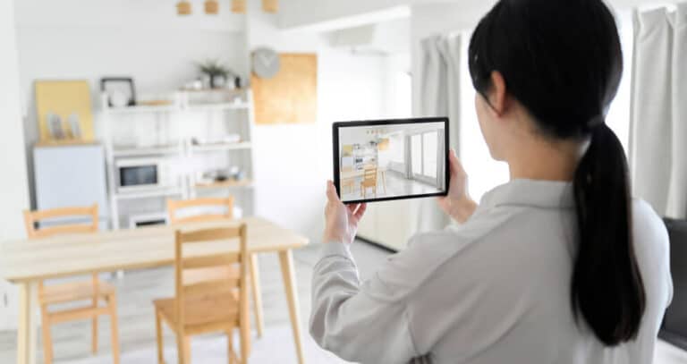 Augmented reality for product visualization