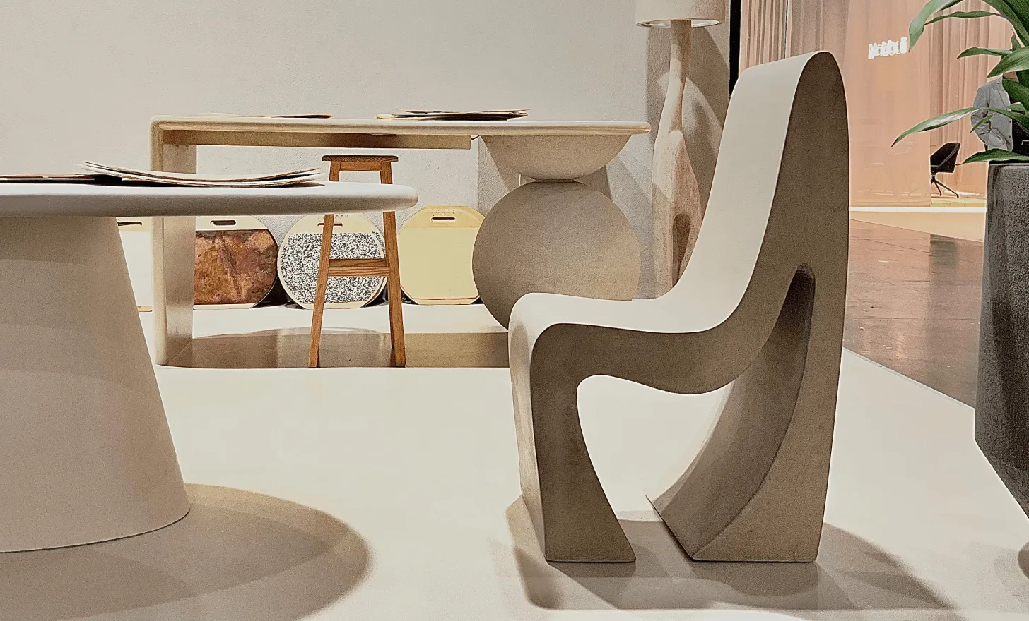 Kies chair by CimentStudio